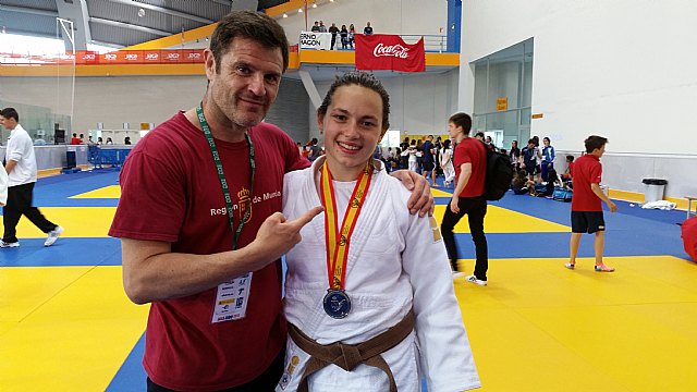 Vlada, junto a su entrenador Mario Sierra