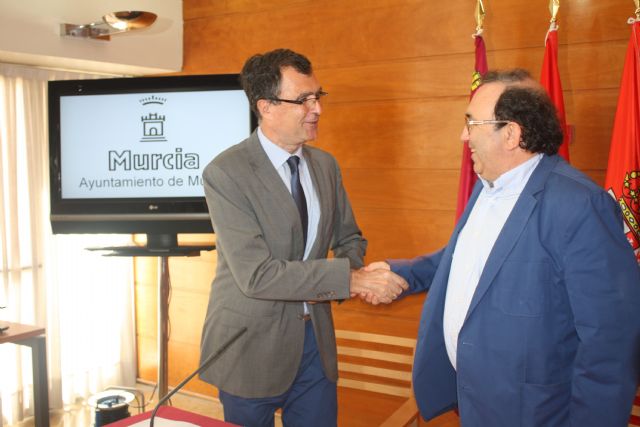 La colaboración entre el Ayuntamiento y la Universidad de Murcia permitirá disponer de uno de los complejos sanitarios más importantes del país