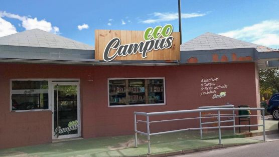 La Universidad de Murcia abre una tienda de frutas y verduras ecológicas en el Campus de Espinardo