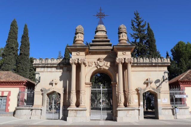 Huermur denuncia en el Defensor del Pueblo que Cultura ‘mantiene en un cajón’ el BIC del Cementerio de Jesús para no enviarlo al boletín oficial