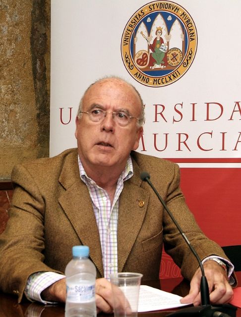 El profesor de la UMU Antonio López Cabanes, elegido presidente de la Comisión AUDIT de la Agencia de Calidad de las universidades del País Vasco