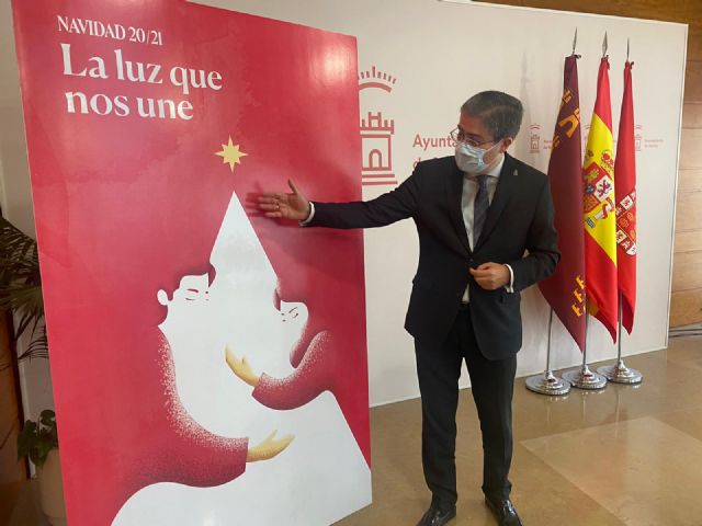 Un abrazo simbólico protagoniza el cartel de la Navidad 2020 en Murcia