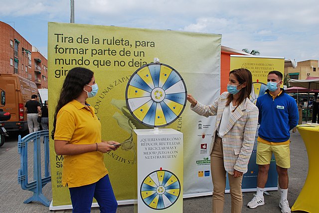La campaña más atractiva de reciclaje llega a los mercados semanales de Murcia
