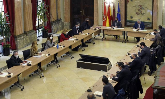 El Ayuntamiento de Murcia realizará un estudio de la situación actual de los comercios de la zona del soterramiento para poner en marcha acciones que permitan su revitalización