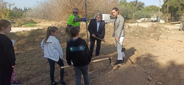 Más de 4.000 alumnos de 17 centros educativos de Murcia consiguen reciclar cerca de mil kilos de pilas gracias a la iniciativa Bosque Ecopilas