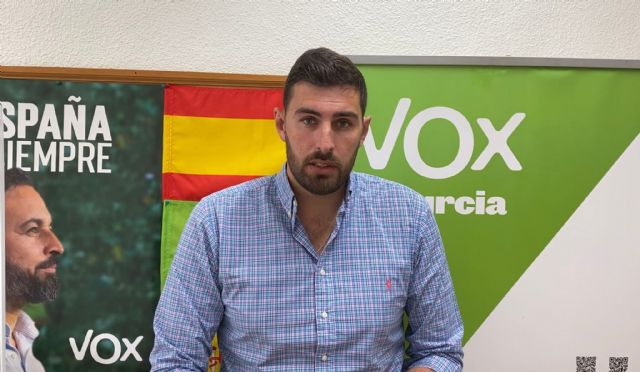 El GM VOX Murcia exige información sobre la polémica de las sillas del Entierro de la Sardina