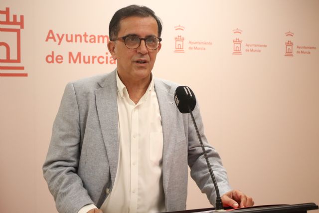 El PSOE exige a Ballesta que frene “los vicios de la ultraderecha”
