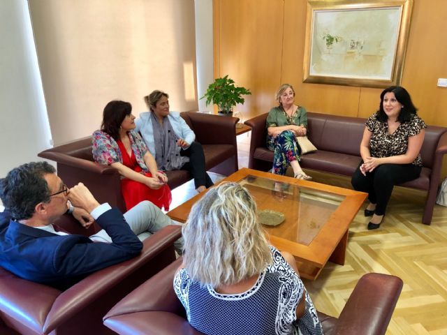 El Ayuntamiento y la Organización de Mujeres Empresarias de Murcia estrechan lazos para desarrollar nuevos proyectos