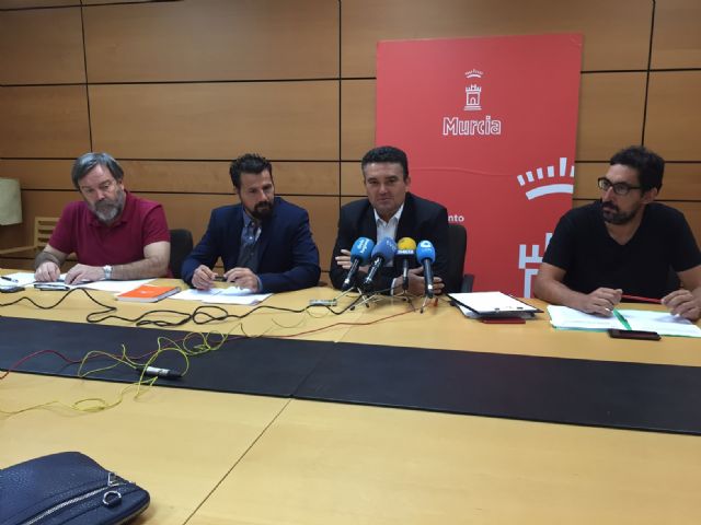 Los grupos de la oposición en el Ayuntamiento de Murcia exigen que la parte pública de Emuasa tome el control de la empresa