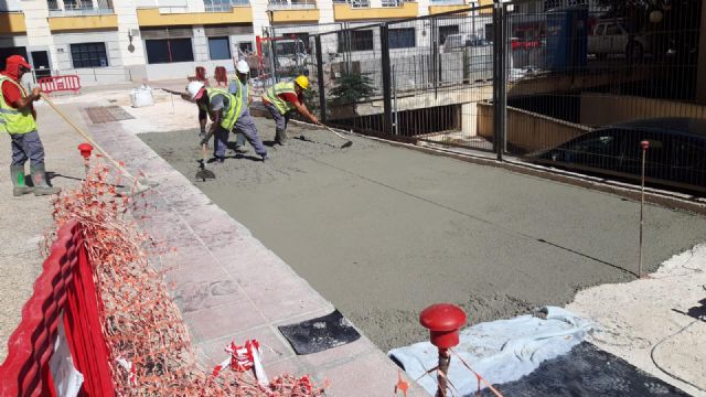 La renovación de la zona peatonal aledaña al centro de salud de San Andrés permitirá el paso de los vehículos de emergencias