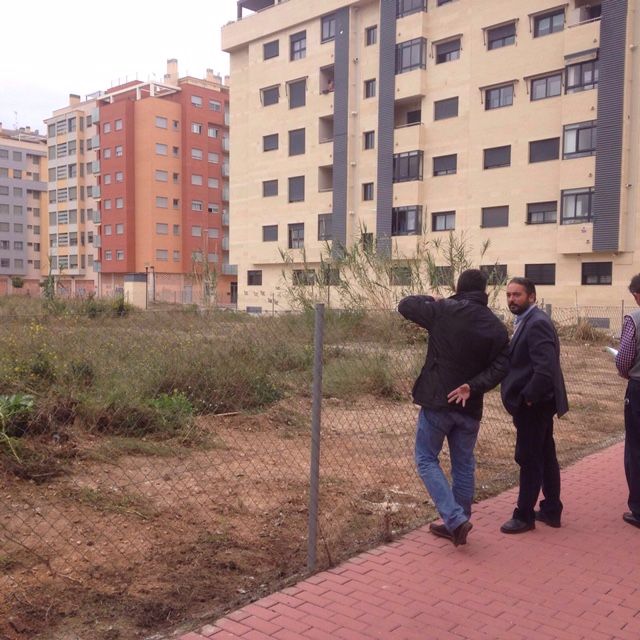El Ayuntamiento de Murcia intensifica la limpieza y el vallado de solares municipales