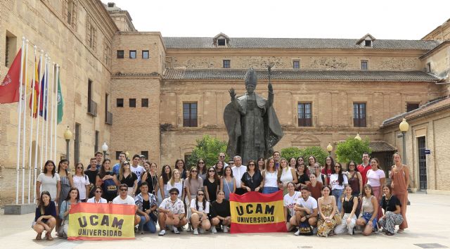 Los voluntarios de la UCAM parten hacia la JMJ de Lisboa