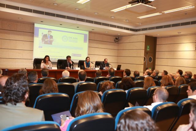La Cátedra de RSC de la UCAM reúne a las principales empresas de la Región para debatir el futuro de las políticas de Recursos Humanos