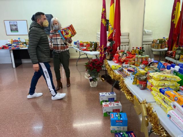 Nonduermas celebra una recogida de alimentos solidaria para ayudar a las familias desfavorecidas