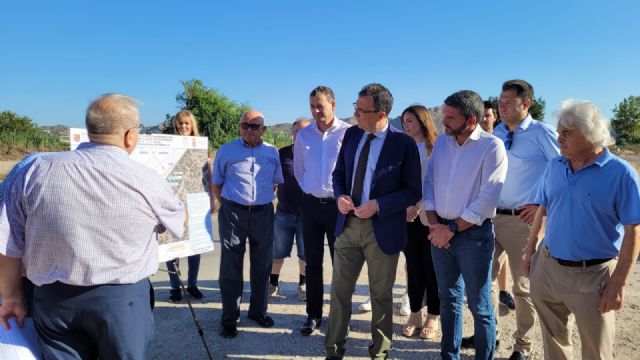 Invierten más de 460.000 euros en acondicionar y mejorar la seguridad del camino rural de Las Palmeras en Murcia