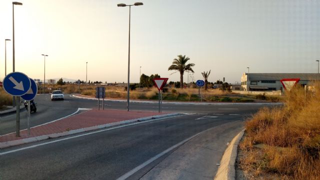 Ahora Murcia critica la reposición innecesaria de señales de tráfico en una carretera 'con graves carencias en otras cuestiones'