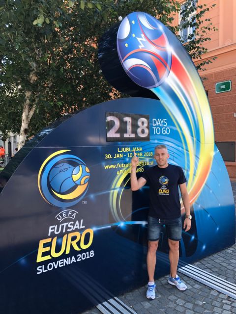 El capitán de ElPozo Murcia FS, Miguelín, ejerce de embajador con UEFA para presentar el Europeo 2018 en Eslovenia