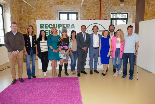 Murcia estrena el Laboratorio de Educación Circular que convierte desechos de empresas en material pedagógico y de juego