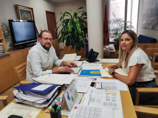 José Guillén y la presidenta de la Junta Municipal planifican nuevas actuaciones en Cabezo de Torres