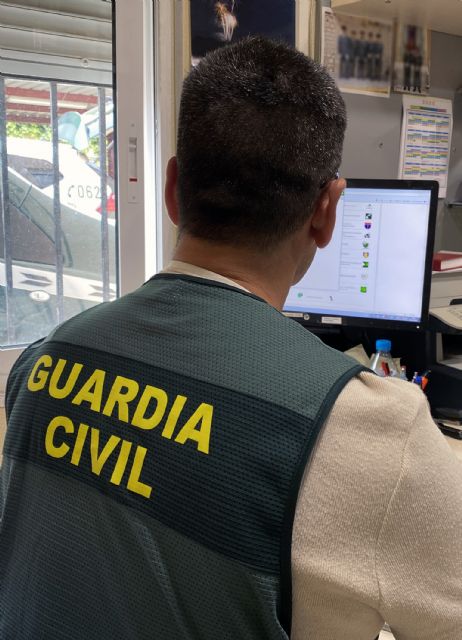 La Guardia Civil esclarece el atraco a una anciana en Murcia con la investigación de sus tres autores