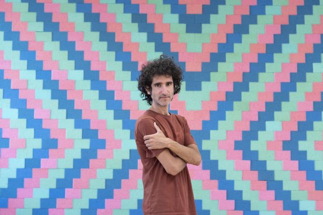 El museo de la UMU expone el proyecto 'RGB Wall' de Víctor Solanas-Díaz