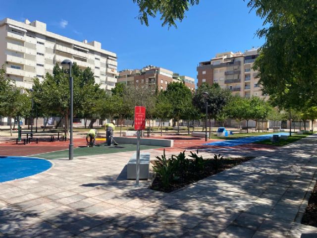 Avanzan las obras del eje peatonal de Ronda Sur que unirá los jardines Maestro Ibarra y José Antonio Camacho, promoviendo la actividad deportiva y los juegos en familia